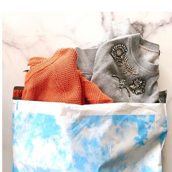 10 19 x 24 Polymailers - Picture 2 of 4